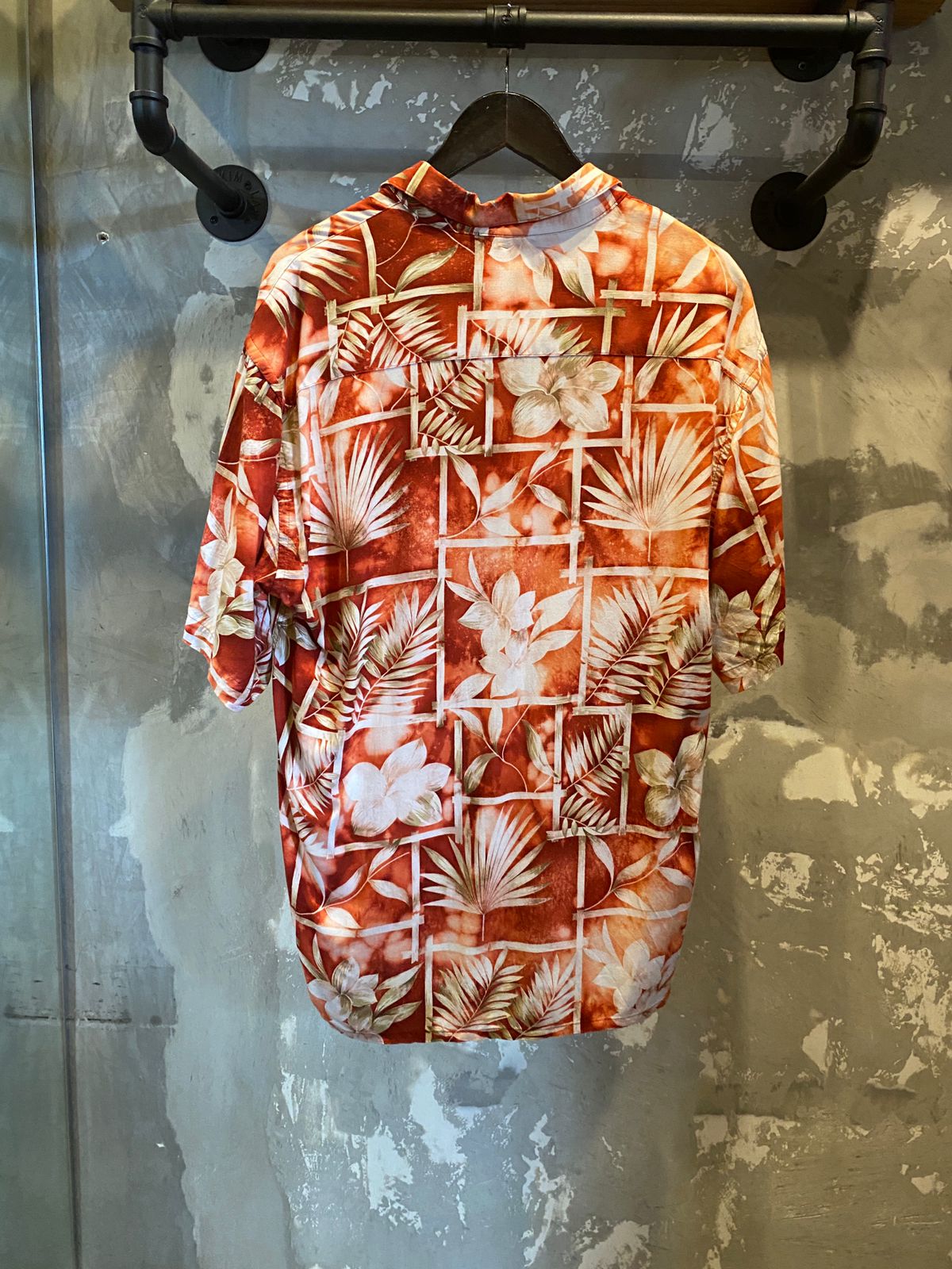 Hawaiian button up top