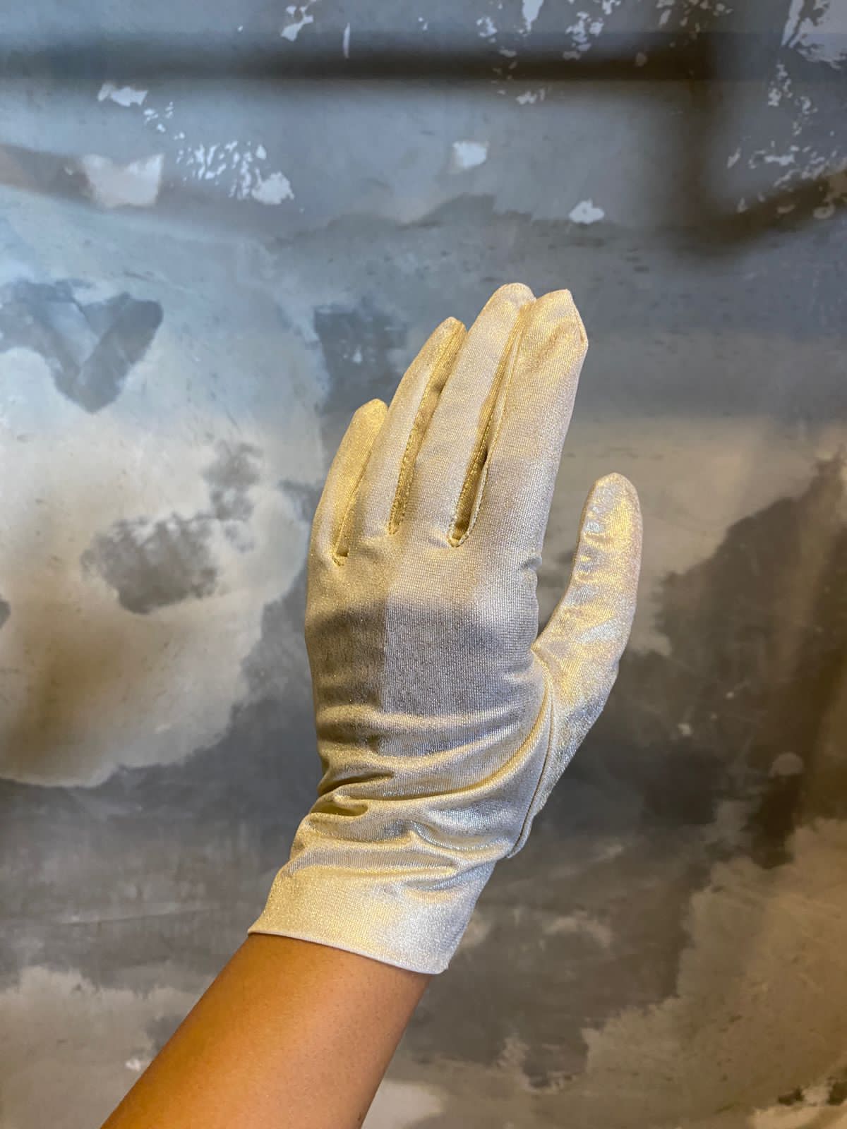 Gloden Glove 2 colors